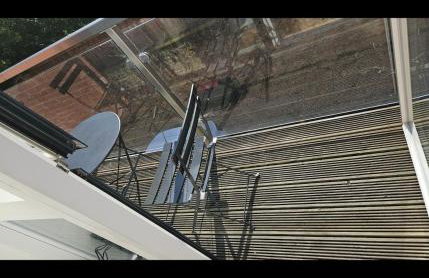 Luxury Two Bed Apartment w Car Parking, by Station - Foto 6