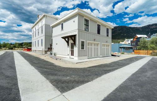 Whitewater Peak - Cozy Retreat with Scenic Views - Photo 22