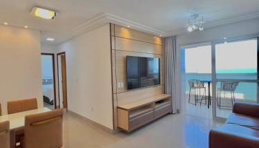 VISTA MAR DESLUMBRANTE, apto novo e moderno, a uma quadra da praia, prédio com piscina, quartos com ar condicionado, roupas de cama e banho, redes de proteção, TV 65, Wi Fi, Sky, cadeiras de praia, churrasqueira elétrica, portaria 24 horas e 2 garagens - Foto 5