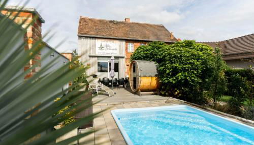 Alte Schmiede mit Sauna, Pool und Whirpool im Außenbereich schönstes Ferienhaus der Lausitz - Foto 3, Garden