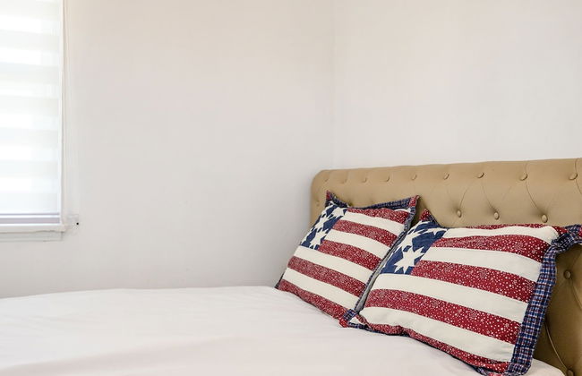 Comfortable Home Near LA With Full Kitchen & Laundry - Foto 8