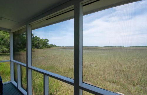 Renovated 2 Br Sleeps 5 With Free Guest Passes - Photo 26