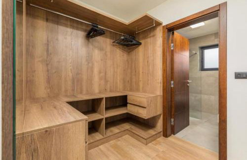 Villa Ana Škicini for 10 people with heated pool, kids activities and sea view near Novigrad - Foto 23