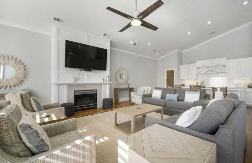 Coral Shores - Huge Beach House with an Ocean View & Private Covered Pool - Foto 1