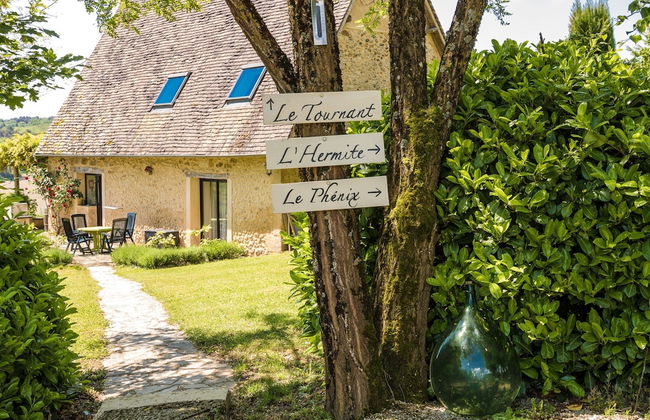 Beautiful Property With Three Houses, Three Swimming Pools, and Magnificent Views - Foto 37