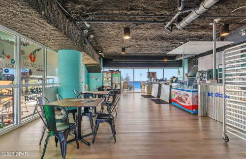 Beachfront Oasis at Splash Resort and Condos - Foto 23