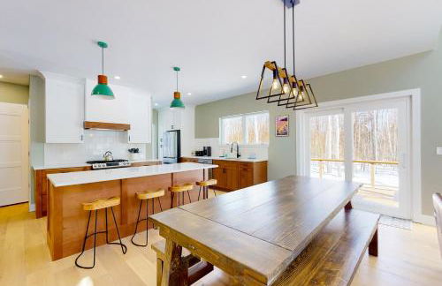 On Mountain Time - Photo 6