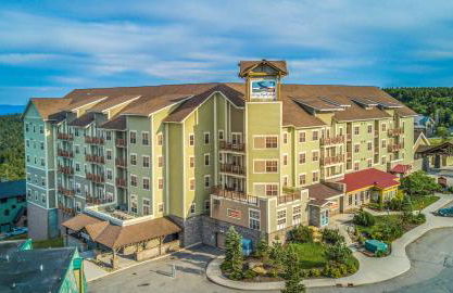 3 bedroom, 2 Full Baths, Slope Side Outdoor Hot Tubs on Site Ski Lift overlook - Foto 3