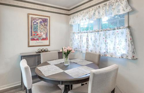 Less Than 2 Mi to Beach Cozy Cottage with Patio on Cape Cod - Photo 17