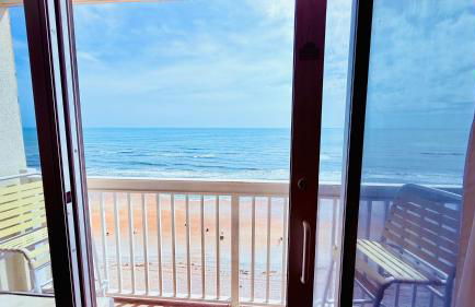 Breathtaking OCEAN FRONT Condo in Daytona Beach - Foto 2
