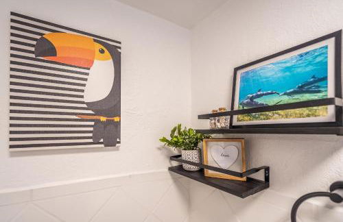 Cozy Studio w/gated parking - Photo 16