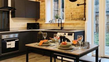 Stylish 2-Bed Home Near A11 - Foto 3