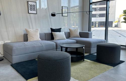 Urban Sky with Balcony and Sea View P&O 26H - Photo 51