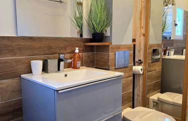 Les Lavandes - à 5min de la mer à pieds , avec balcon et parking - BY AURAconciergerie - Foto 17