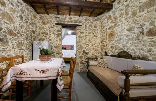 Sofiana's Garden Retreat with Private Pool - Foto 47