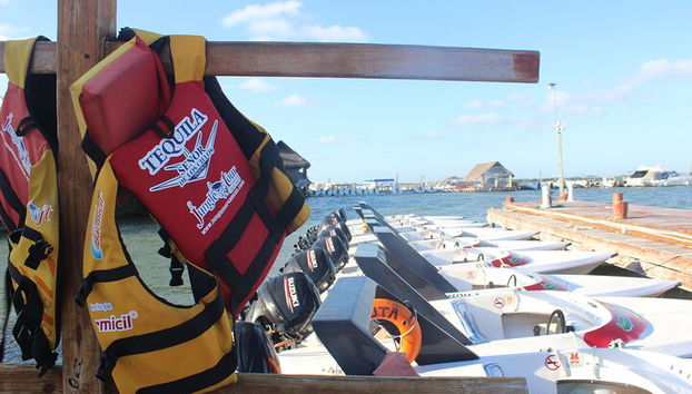 Erleben Sie dieses extreme Erlebnis, Speedboat-Tour & Schnorchel inklusive. - Foto 2, Erstaunliche Tour mit dem Schnellboot und Schnorcheln