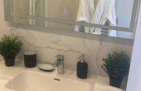 4 Bedroom Apartment - Near docks and metro - Photo 5