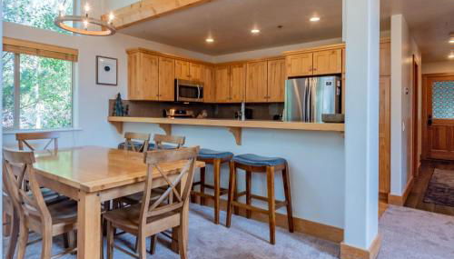 Bridgepoint Condo 08 - Photo 2