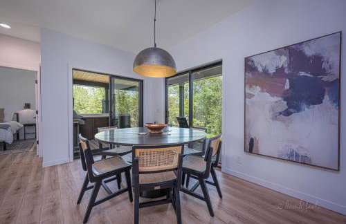 Galena Spring Escape - Hot Tub & Cozy Nights - Foto 24