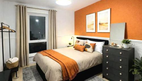 3BR House Near Liverpool & Chester-Parking-Sleeps7 - Foto 5, wardrobe