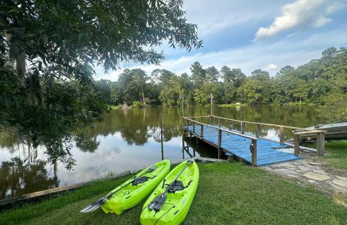 Private Lakefront Dock Firepit Yard Games - Foto 1