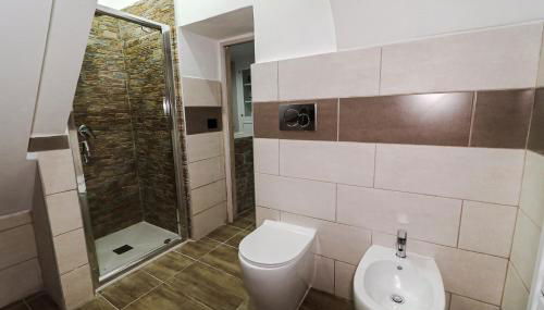 Dante 25 - Foto 5, Shower