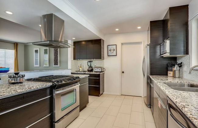 Relax at the 3BR Tranquil Oasis in Palm Springs - Foto 14