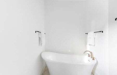 The Hadley House - Cozy Porch & Fenced in Backyard - Foto 50