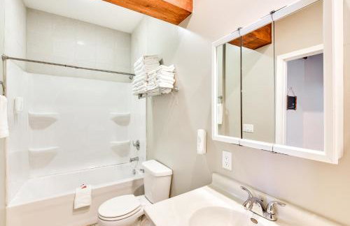 Cozy Sawyer Apartment - 2 Mi to Warren Dunes Park! - Foto 18