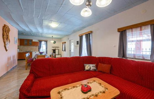 Three-Bedroom Holiday Home 0 In Zminj - Photo 13