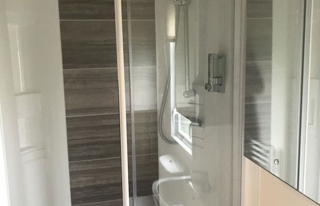 Beautiful 2-bed Caravan in Stratford-upon-avon - Foto 9