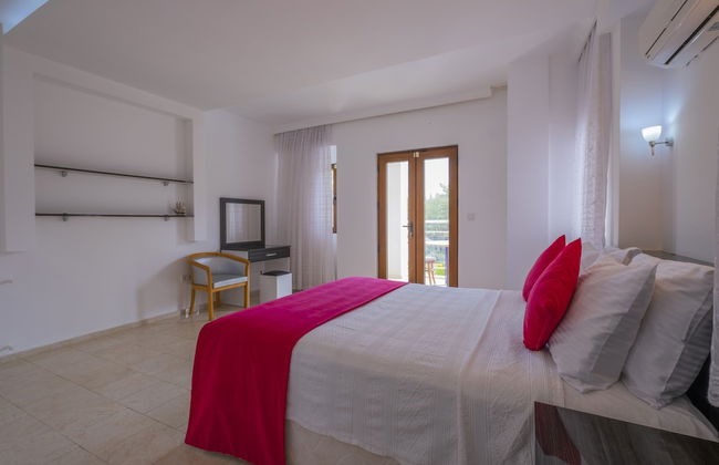 Infinity Olympia Villas - Photo 12