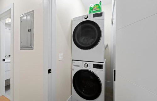 Comfy 3-BD Apt near United Center with Balcony - Foto 36