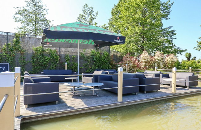 Enchanting Chalet 600 m From the sea - Photo 13