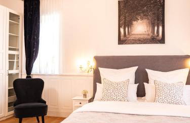 Elegant Hvar town villa with pool - Photo 77