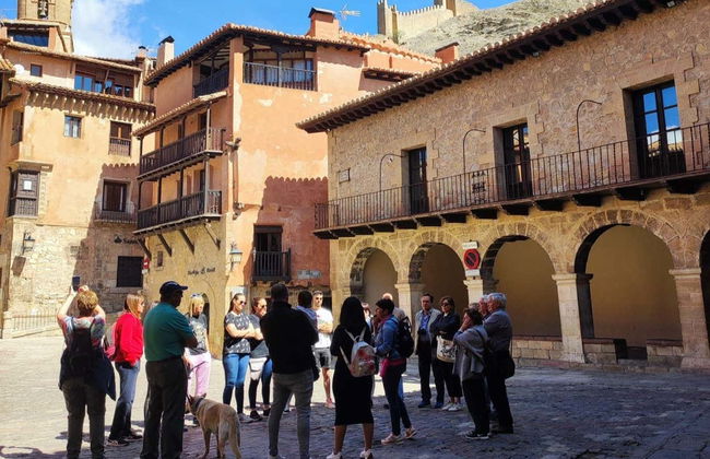 Free tour à la découverte des mystères et légendes d'Albarracín - Photo 3