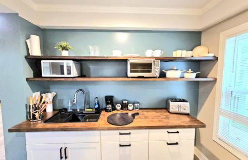 Steps from the Beach, sleeps 4!! - Photo 18