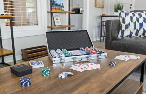 Cozy & Updated Unit in the Heart of the Highlands - Foto 33