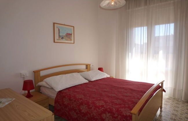 Red Flat With Shared Pool and Private Parking - Foto 2