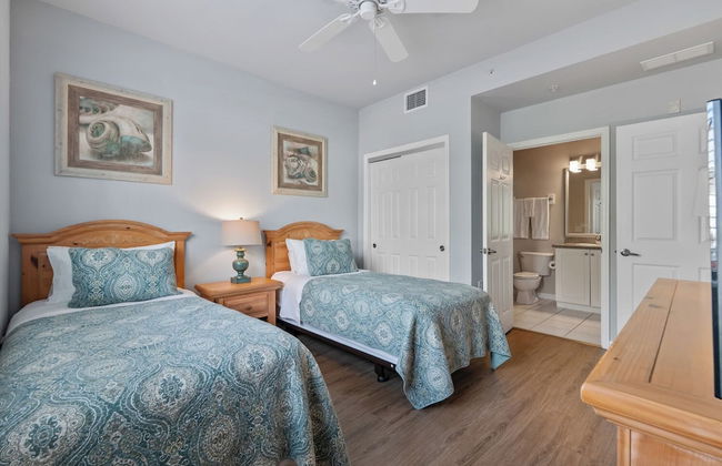 Asiago Vacation Rental at Lely Resort. Newly Furnished 2-Bedroom Condo with Stunning Lake & Golf Views. Spacious Retreat with Private Lanai, Resort Pool, Hot Tub and Gym Access - Photo 8