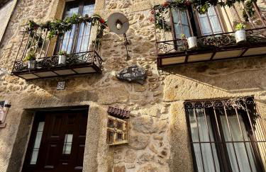 LAS CUATRO CALLES Bis - Photo 1