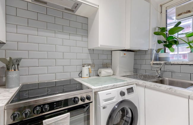 Central & Stylish 1BD Flat - 8mins to Greenwich! - Photo 10