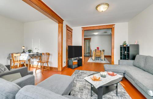 Walk to Washington Park: Remote Work-Ready Apt! - Foto 4