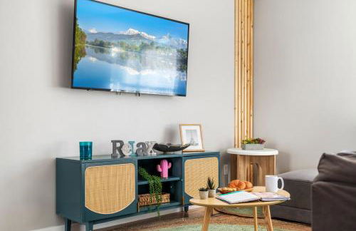 7 BR Heated Pool, Game Room, Theater, Sleeps 25 - Foto 16