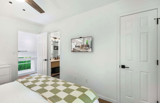 Treehouse LOZ Seclusion for 6! - Photo 7