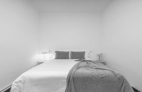 Milenial Immo Llotja Apartamento a 100 mts de la playa de Roses - Foto 14