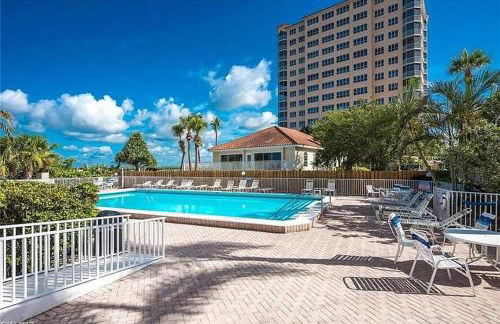 Beachfront Lovers Key - Photo 10