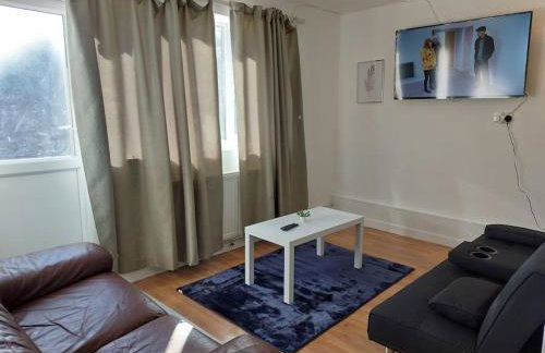 5 Bedroom House in Romford - Foto 2