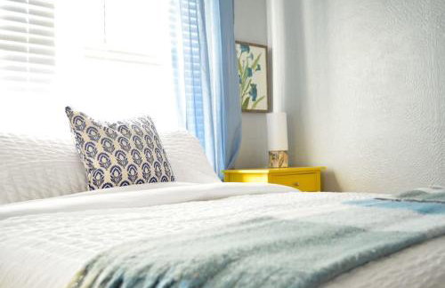 Perfectly Modern Craftsman- close to everything! - Photo 32