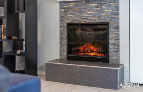 2 Miles to DT Updated Pet-Friendly Home for Four - Foto 6